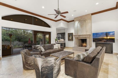 /international/us/9820-e-thompson-peak-parkway-scottsdale-az-110108547012/