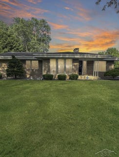 /international/us/320-superior-street-saginaw-mi-110120420670/