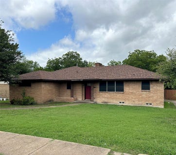 /international/us/1315-willow-creek-drive-lancaster-tx-110108736868/