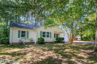 /international/us/6464-meadow-drive-gloucester-va-110108844803/
