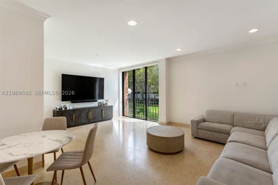 /international/us/1566-ne-quayside-ter-miami-fl-110107031618/
