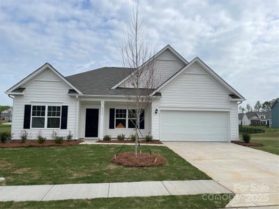 /international/us/6333-honor-avenue-midland-nc-110098585683/