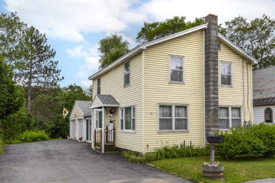 /international/us/842-main-street-cavendish-vt-110100848075/