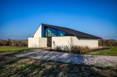 /international/us/1905-century-farms-road-burton-tx-110104201481/