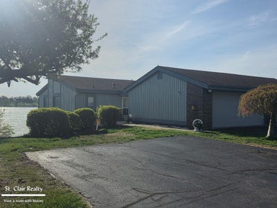 /international/us/1715-n-river-59-road-saint-clair-mi-110108712318/