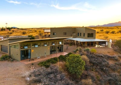 /international/us/3560-highway-83-highland-meadows-estate-sonoita-az-110097863458/