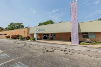 /international/us/5133-darrow-road-hudson-oh-110100123847/