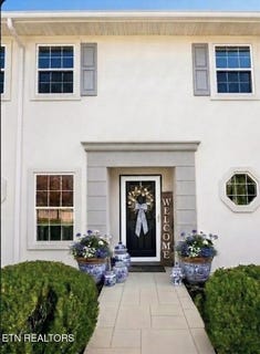 /international/us/102-village-trace-kingston-tn-110108414002/