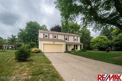 /international/us/34682-bunker-hill-drive-farmington-hills-mi-110108768107/