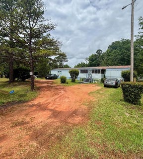 /international/us/499-valley-road-lumpkin-ga-110108337323/