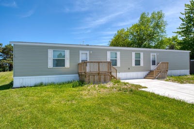 /international/us/371-woodland-heights-terr-rhinelander-wi-110108491080/