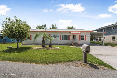 /international/us/24538-wild-hog-road-astor-fl-110099149571/