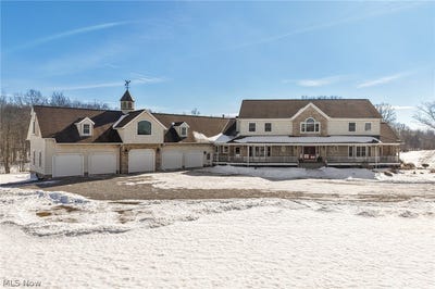 /international/us/9419-robinson-road-chardon-oh-110106217523/