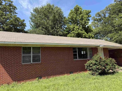 /international/us/718-w-cross-st-dewitt-ar-110108178602/