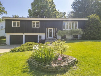 /international/us/1117-woodring-drive-waverly-ia-110108344232/