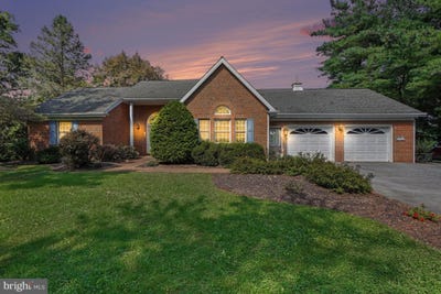 /international/us/729-schaeffer-road-lebanon-pa-110119965553/