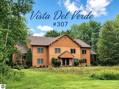 /international/us/2100-w-schuss-mountain-drive-bellaire-mi-110108617065/