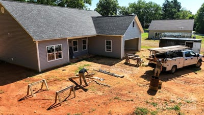 /international/us/210-w-baker-street-jefferson-sc-110100771200/