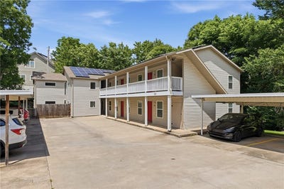 /international/us/938-w-cleveland-street-fayetteville-ar-110107535021/