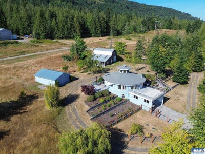 /international/us/63-hummingbird-lane-sequim-wa-110101245128/?lang=en