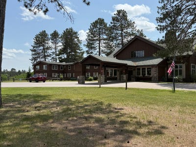 /international/us/4103-cth-b-land-o-lakes-wi-110100303943/