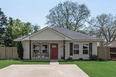 /international/us/103-texas-street-pottsboro-tx-110100565982/