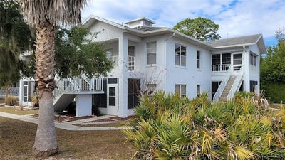 /international/us/913-se-mayo-drive-crystal-river-fl-110102948429/