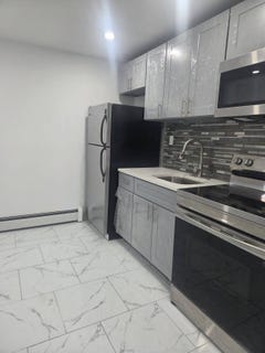 /international/us/-ludlam-pl-elmont-ny-110106344620/
