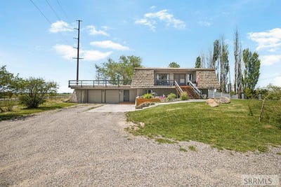 /international/us/8955-n-15th-e-idaho-falls-id-110108798798/