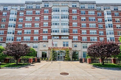 /international/us/300-mamaroneck-avenue-white-plains-ny-110109413630/