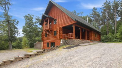 /international/us/21632-county-highway-dd-new-auburn-wi-110119691313/