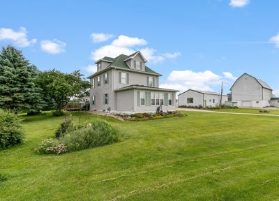 /international/us/6988-schneider-road-middleton-wi-110101367443/