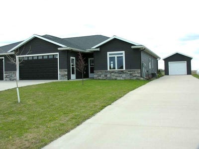 /international/us/530-s-randolph-street-stacyville-ia-110107833082/