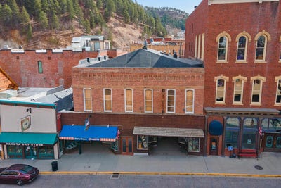/international/us/675-main-street-deadwood-sd-110101071688/?lang=en
