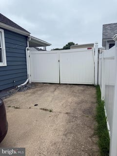 /international/us/1346-willow-road-baltimore-md-110101062262/