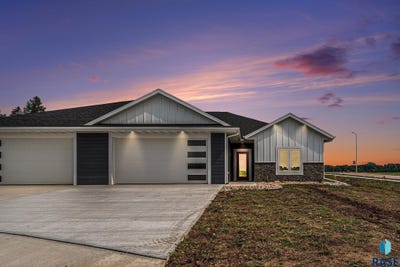 /international/us/719-tallgrass-cir-luverne-mn-110101476838/?lang=en