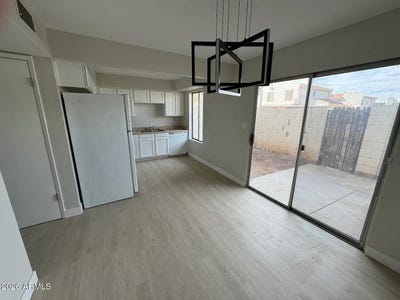 /international/us/3840-n-43rd-avenue-phoenix-az-110108450994/