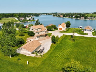 /international/us/3155-indian-point-ellston-ia-110104952878/