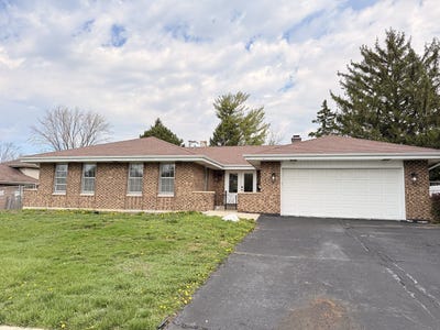 /international/us/823-bradoc-street-chicago-heights-il-110108227716/