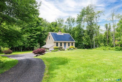/international/us/131-squaw-rock-road-plainfield-ct-110108392463/