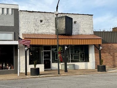 /international/us/122-w-1st-street-mountain-view-mo-110108024752/