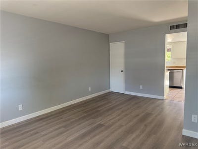 /international/us/2030-coronado-drive-bullhead-city-az-110098955617/