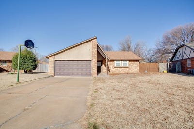 /international/us/5826-red-rock-cir-enid-ok-110105285820/