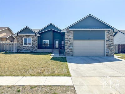 /international/us/2260-glenwood-drive-garden-city-ks-110099269567/