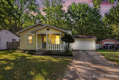 /international/us/102-sluyter-street-se-kentwood-mi-110110280818/