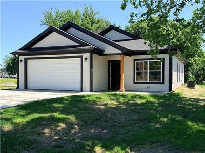 /international/us/210-park-street-linwood-ks-110108221798/