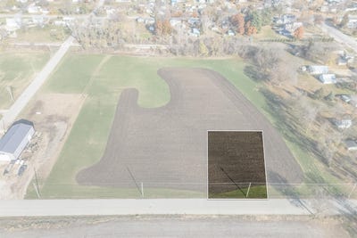 /international/us/w-walnut-lot-1-clarksville-ia-110103474083/