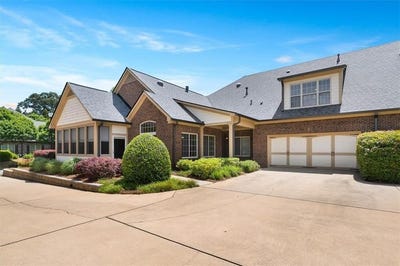 /international/us/120-chastain-road-nw-kennesaw-ga-110108057643/