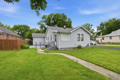 /international/us/4618-w-lakeshore-drive-mccullom-lake-il-110109162140/