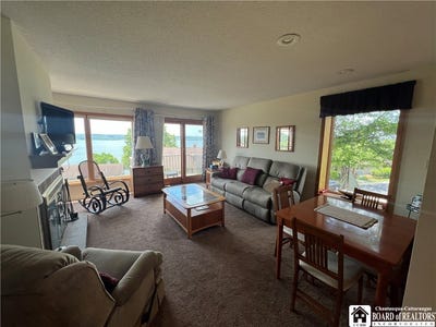 /international/us/34-oneida-drive-chautauqua-ny-110100449197/